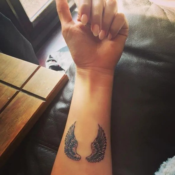 Getting these rip tattoos (rest in peace tattoo) tattooed with angel wings would be an excellent idea if you are a follower of christianity . Angel Wings Tattoo For Forearm Designs With Details Beautyhacks4all