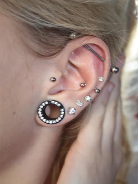 earlobe gauging for females