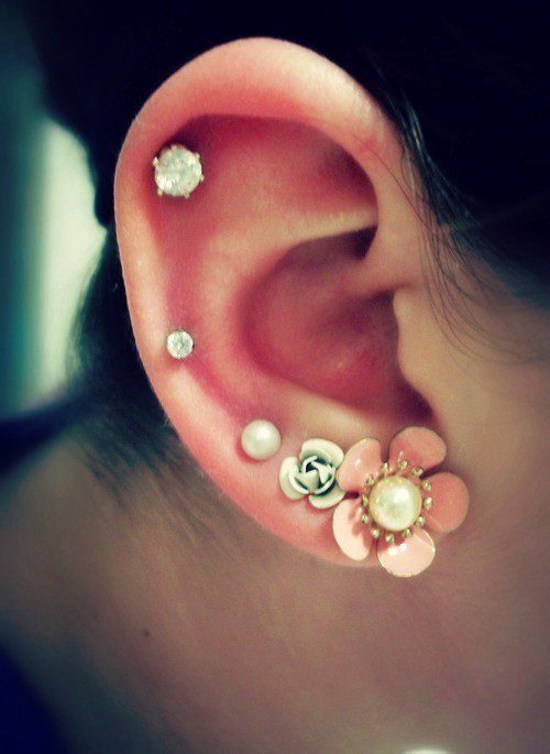 auricle ear piercing for females